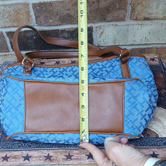 Tommy Hilfiger Blue and Brown Tote Bag - Picture 16 of 16